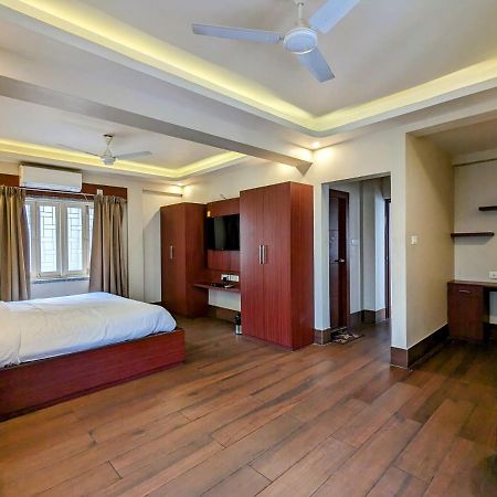 The Aster Enclave Hotel Kolkata Bagian luar foto
