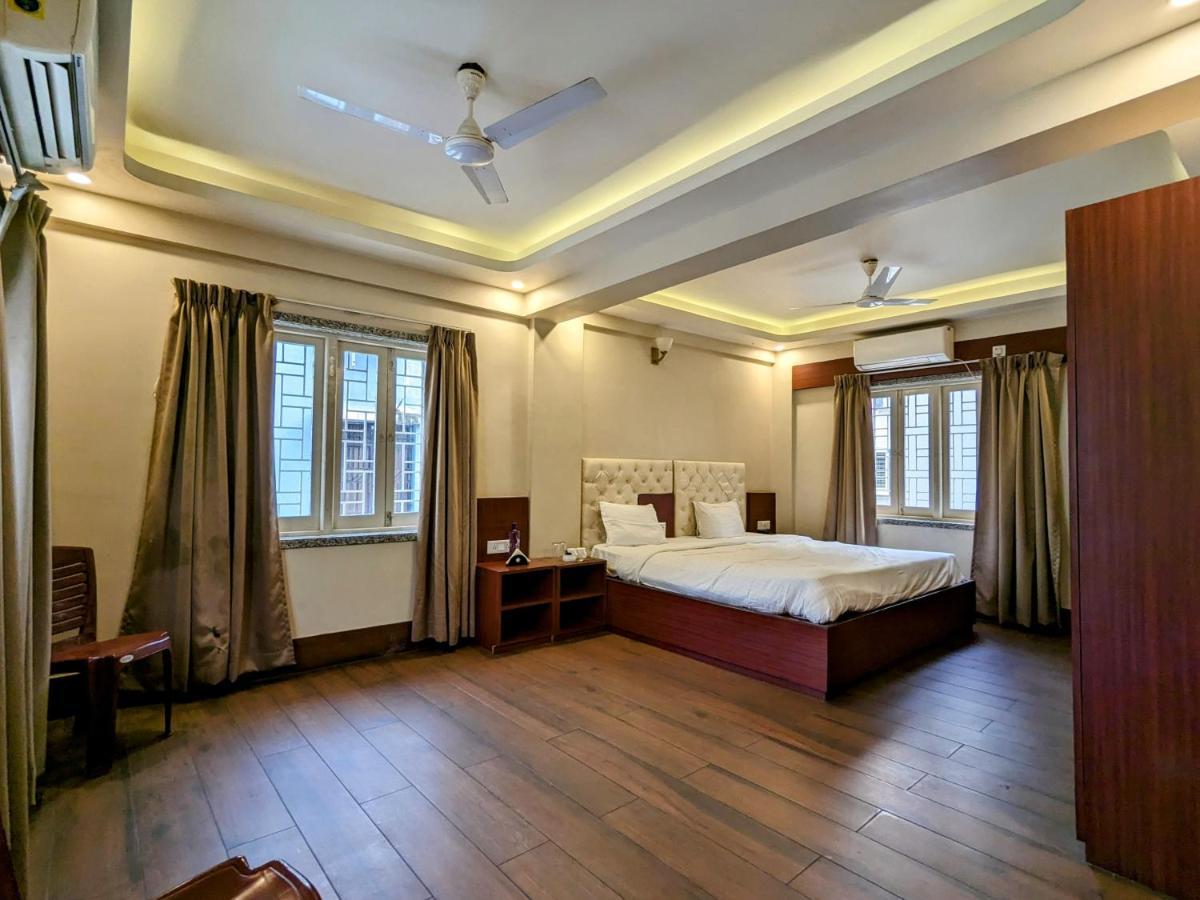 The Aster Enclave Hotel Kolkata Bagian luar foto